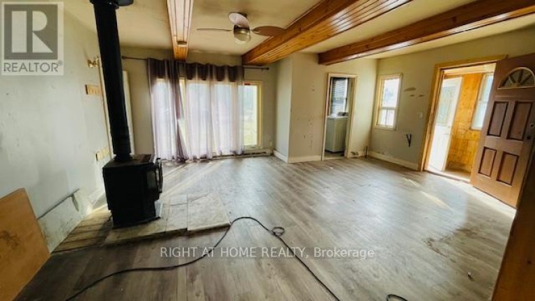 26 GEORGE AVENUE, Wasaga Beach, Ontario, L9Z2X9