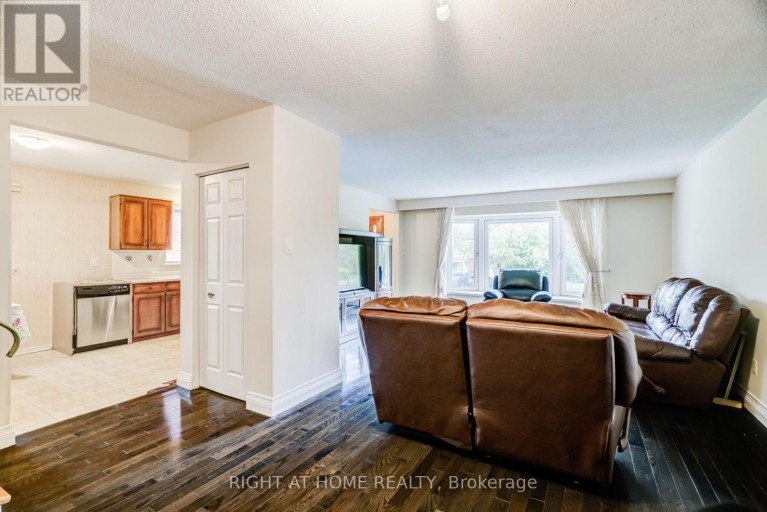 20 ZEALAND ROAD, Toronto (Willowridge-Martingrove-Richview), Ontario, M9R3W4