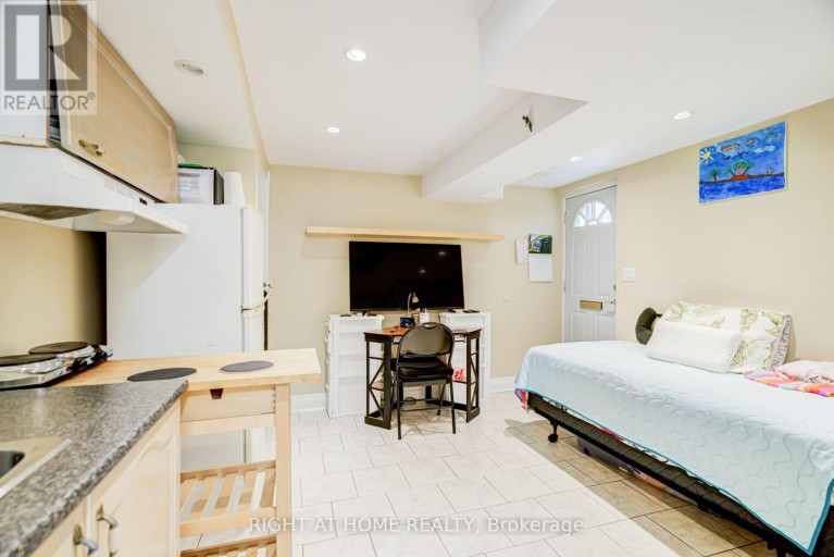 20 ZEALAND ROAD, Toronto (Willowridge-Martingrove-Richview), Ontario, M9R3W4