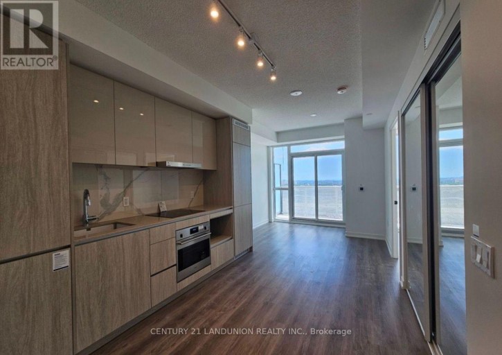 3102 - 28 INTERCHANGE WAY, Vaughan (Vaughan Corporate Centre), Ontario, L4K0P8