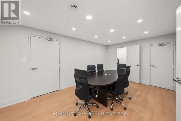 35 - 400 CREDITSTONE ROAD, Vaughan (Concord), Ontario, L4K3Z3