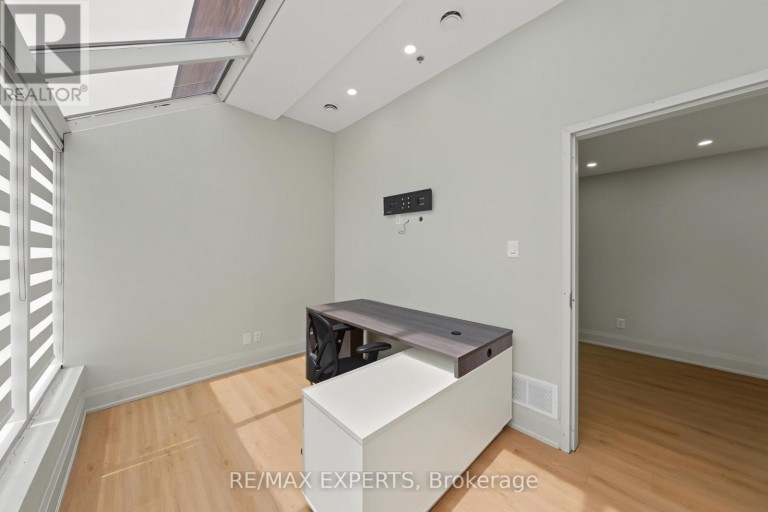 35 - 400 CREDITSTONE ROAD, Vaughan (Concord), Ontario, L4K3Z3