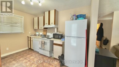 16 MARSHALL STREET Waterloo Ontario photo 5