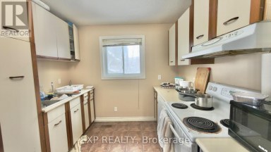 16 MARSHALL STREET Waterloo Ontario photo 6