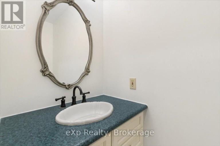 2039 BLACKLOCK STREET, Milton (Brookville/Haltonville), Ontario, L0P1B0