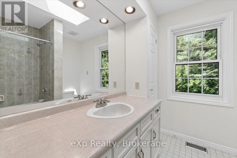 2039 BLACKLOCK STREET, Milton (Brookville/Haltonville), Ontario, L0P1B0