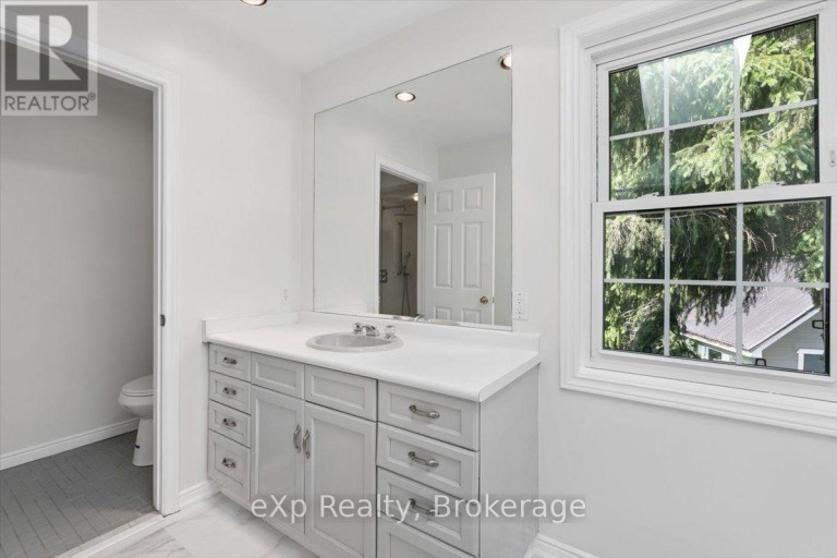 2039 BLACKLOCK STREET, Milton (Brookville/Haltonville), Ontario, L0P1B0