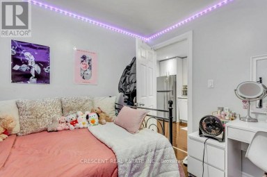 LOWER - 83 MADISON AVENUE Toronto (Annex) Ontario photo 18