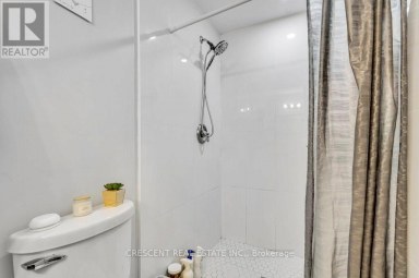 LOWER - 83 MADISON AVENUE Toronto (Annex) Ontario photo 23