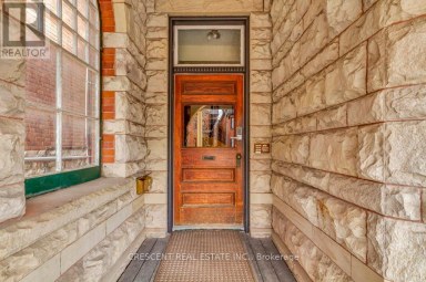 LOWER - 83 MADISON AVENUE Toronto (Annex) Ontario photo 6