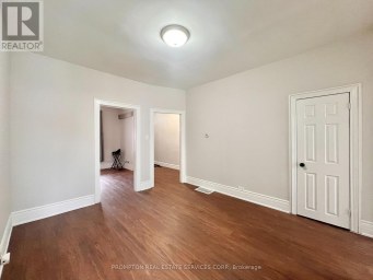 17 WINNIFRED AVENUE Toronto (South Riverdale) Ontario photo 10