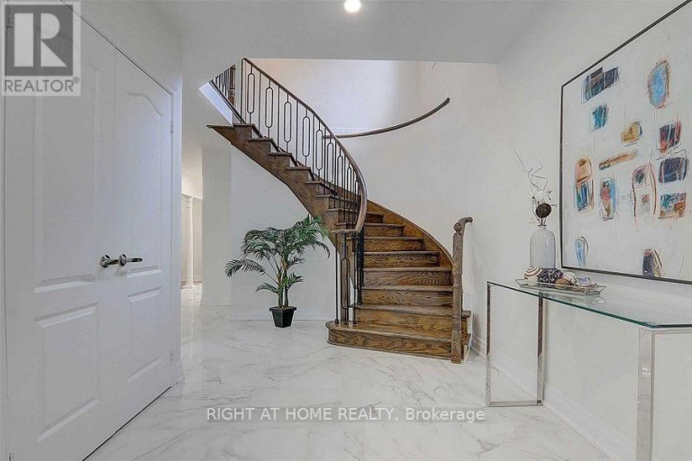 57 BAYSWATER AVENUE, Richmond Hill (Oak Ridges Lake Wilcox), Ontario, L4E4E6
