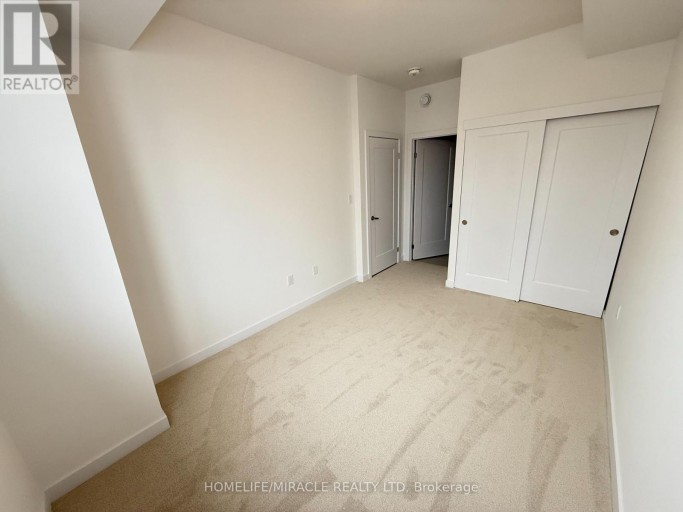 L8 - 40 PALACE STREET, Kitchener, Ontario, N2E3Z4