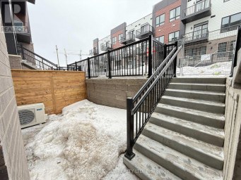 L8 - 40 PALACE STREET Kitchener Ontario photo 3