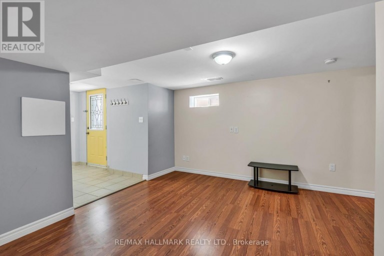 65 KIRKNEWTON ROAD, Toronto (Caledonia-Fairbank), Ontario, M6E3X9