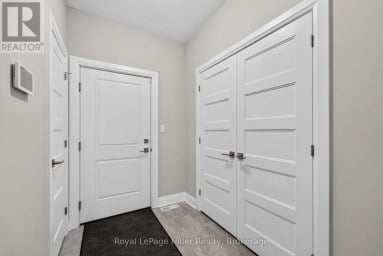 91 ORR STREET Stratford Ontario photo 19