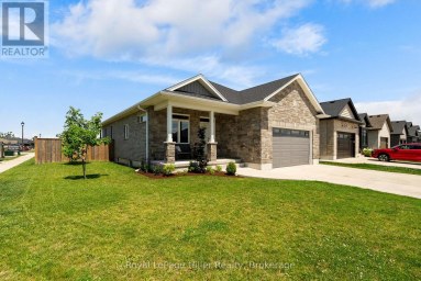 91 ORR STREET Stratford Ontario photo 2