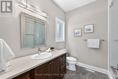 91 ORR STREET Stratford Ontario photo 26