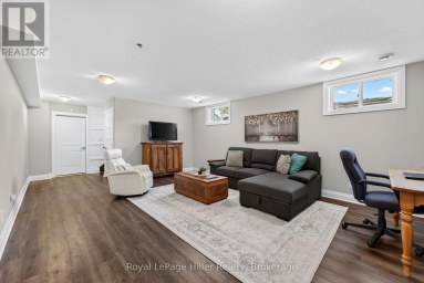 91 ORR STREET Stratford Ontario photo 27