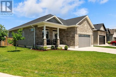 91 ORR STREET Stratford Ontario photo 3