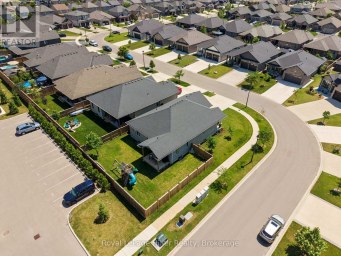 91 ORR STREET Stratford Ontario photo 43