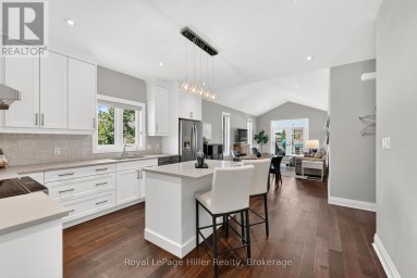 91 ORR STREET Stratford Ontario photo 8