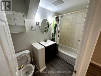 BSMT - 38 RUSH ROAD Aurora (Bayview Wellington) Ontario photo 3