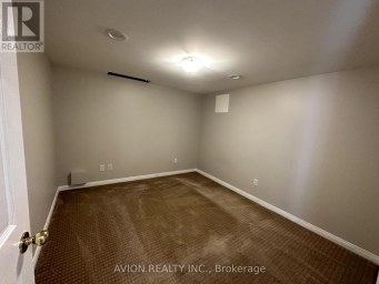 BSMT - 38 RUSH ROAD Aurora (Bayview Wellington) Ontario photo 6