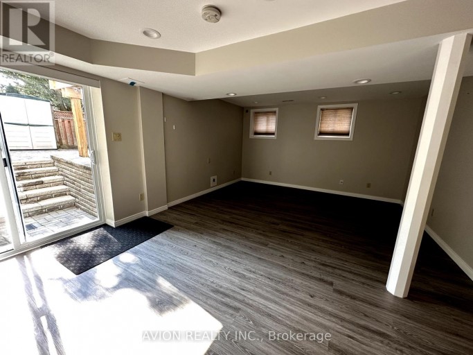 BSMT - 38 RUSH ROAD, Aurora (Bayview Wellington), Ontario, L4G7G5
