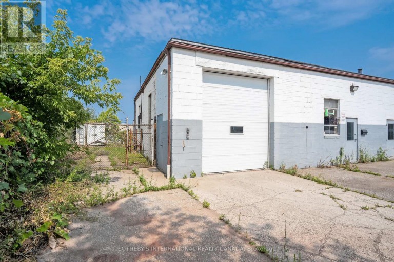 3 - 1505 SPEERS ROAD, Oakville (SW Southwest), Ontario, L6L2X5