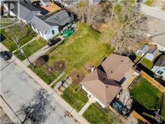 32 WASHINGTON Street Paris Ontario photo 3