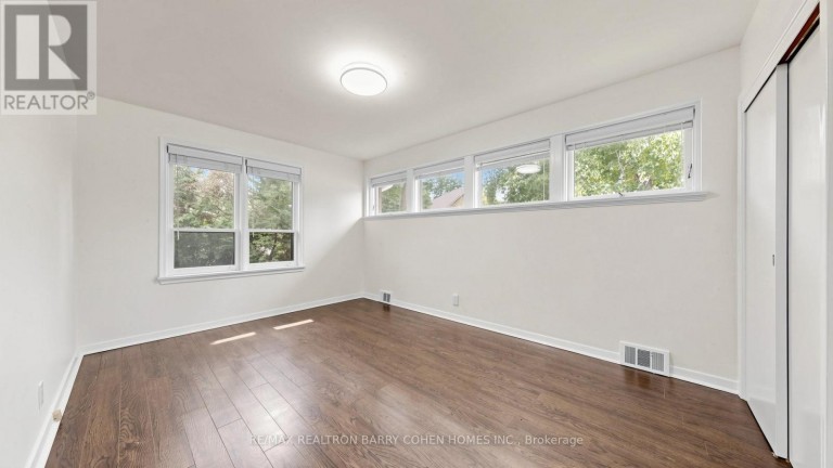 3 GREENGATE ROAD, Toronto (Banbury-Don Mills), Ontario, M3B1E7