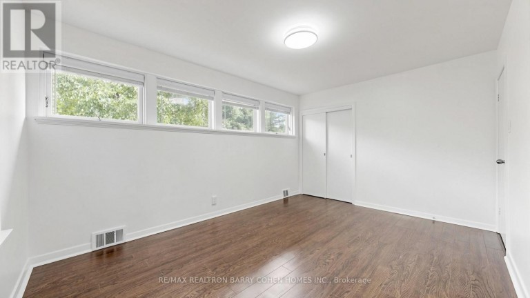 3 GREENGATE ROAD, Toronto (Banbury-Don Mills), Ontario, M3B1E7