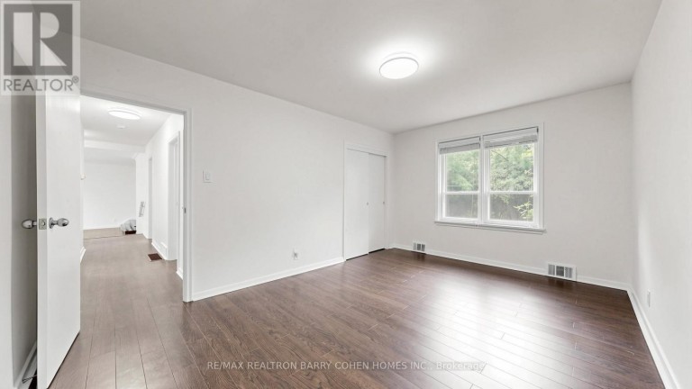 3 GREENGATE ROAD, Toronto (Banbury-Don Mills), Ontario, M3B1E7