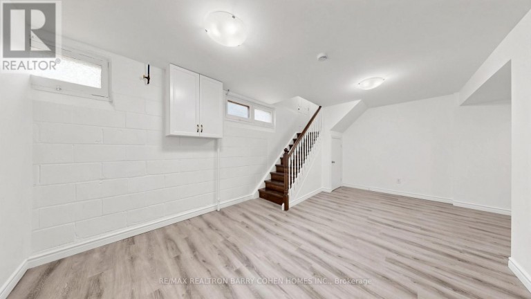 3 GREENGATE ROAD, Toronto (Banbury-Don Mills), Ontario, M3B1E7