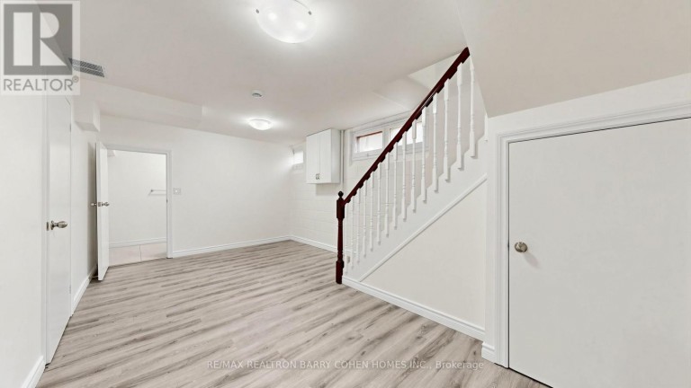 3 GREENGATE ROAD, Toronto (Banbury-Don Mills), Ontario, M3B1E7