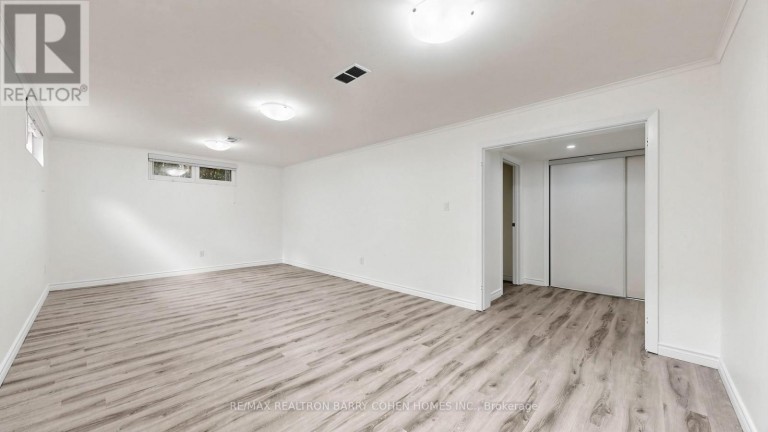 3 GREENGATE ROAD, Toronto (Banbury-Don Mills), Ontario, M3B1E7