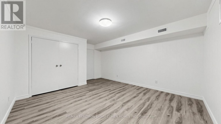 3 GREENGATE ROAD, Toronto (Banbury-Don Mills), Ontario, M3B1E7