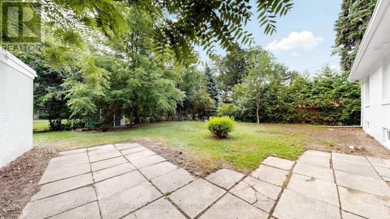 3 GREENGATE ROAD, Toronto (Banbury-Don Mills), Ontario, M3B1E7