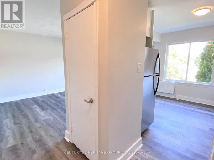 3 - 174 GROVE STREET E, Barrie (Wellington), Ontario, L4M2P7