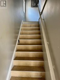 UPPER - 132 BROOKHAVEN DRIVE Toronto (Brookhaven-Amesbury) Ontario photo 3