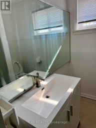 UPPER - 132 BROOKHAVEN DRIVE Toronto (Brookhaven-Amesbury) Ontario photo 9