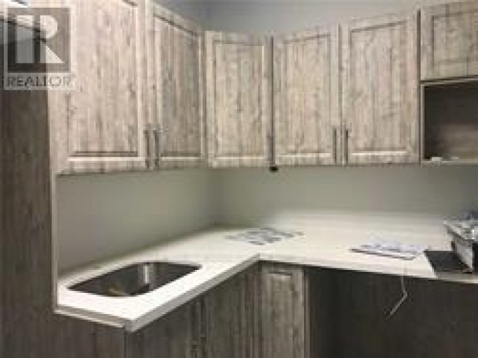 7 - 279 KENILWORTH AVENUE N, Hamilton (Crown Point), Ontario, L8H2W1