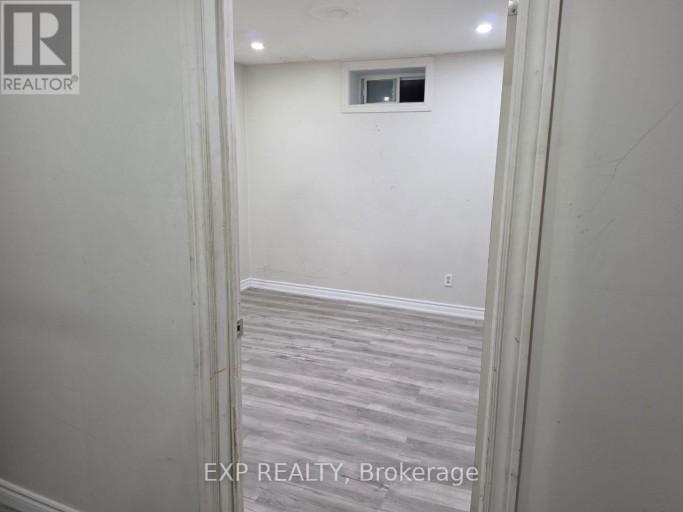 BSMT - 134 SANDOWN AVENUE, Toronto (Birchcliffe-Cliffside), Ontario, M1N3W7