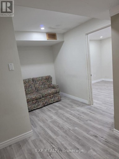 BSMT - 134 SANDOWN AVENUE, Toronto (Birchcliffe-Cliffside), Ontario, M1N3W7