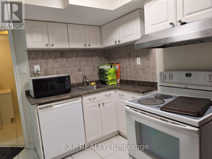 BSMT - 134 SANDOWN AVENUE, Toronto (Birchcliffe-Cliffside), Ontario, M1N3W7
