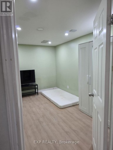 BSMT - 134 SANDOWN AVENUE, Toronto (Birchcliffe-Cliffside), Ontario, M1N3W7