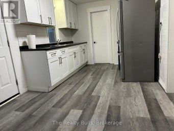 18 FORKS ROAD E Welland (Dain City) Ontario photo 2