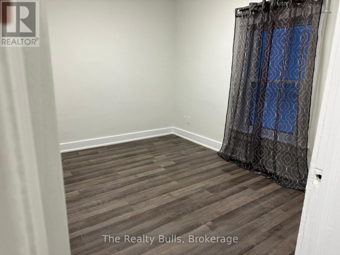 18 FORKS ROAD E, Welland (Dain City), Ontario, L3B5K1