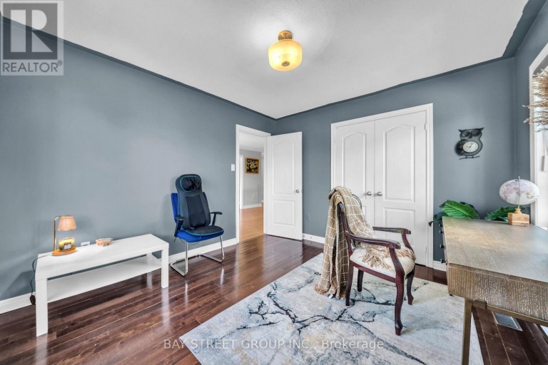 384 SPRUCE GROVE CRESCENT, Newmarket (Woodland Hill), Ontario, L3X2X3